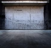 pic of quiet  - Grungy concrete space with roof - JPG 